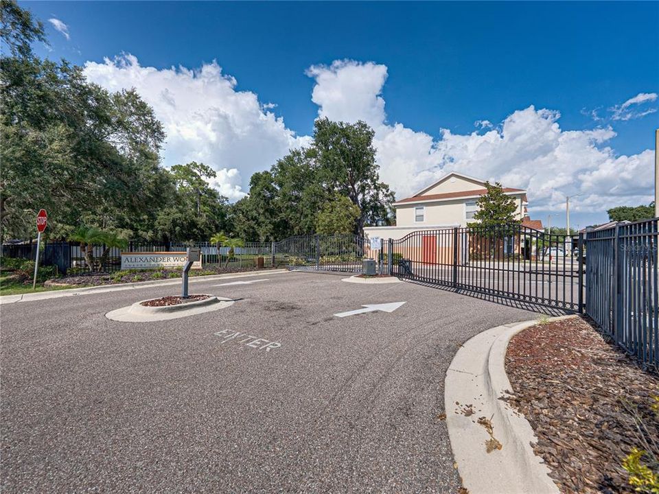 For Sale: $240,000 (3 beds, 2 baths, 1560 Square Feet)