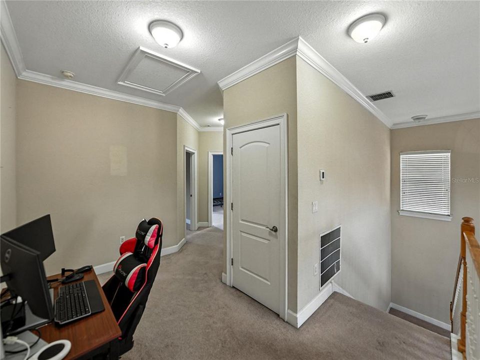 For Sale: $240,000 (3 beds, 2 baths, 1560 Square Feet)