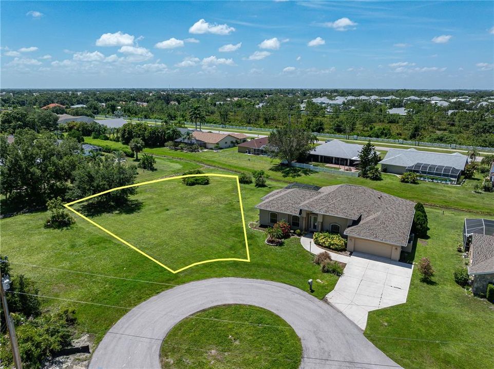 Activo con contrato: $55,000 (0.33 acres)