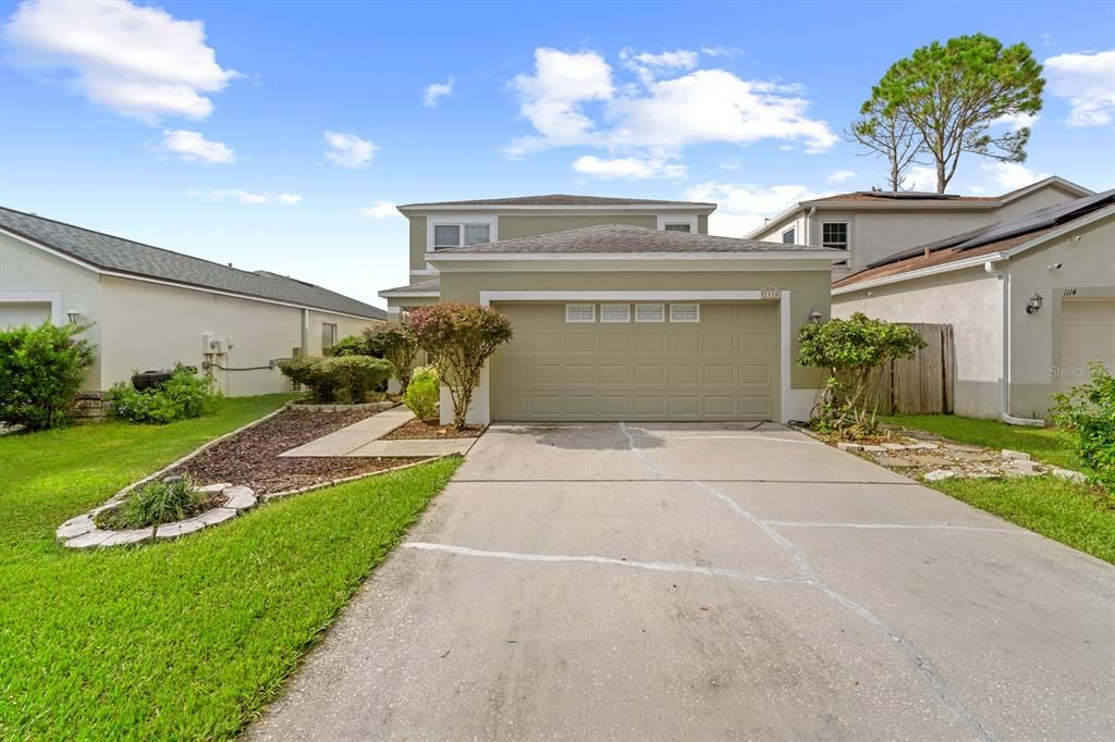 Active With Contract: $299,900 (4 beds, 2 baths, 1754 Square Feet)