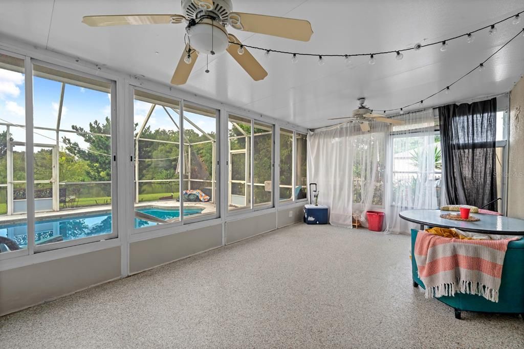 Active With Contract: $299,900 (4 beds, 2 baths, 1754 Square Feet)