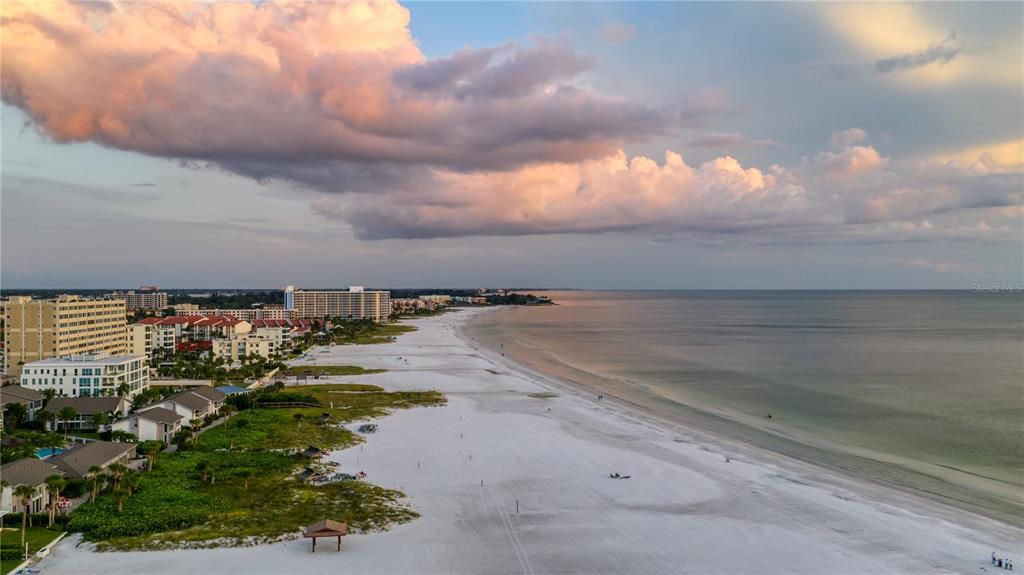 For Rent: $10,500 (2 beds, 2 baths, 1270 Square Feet)