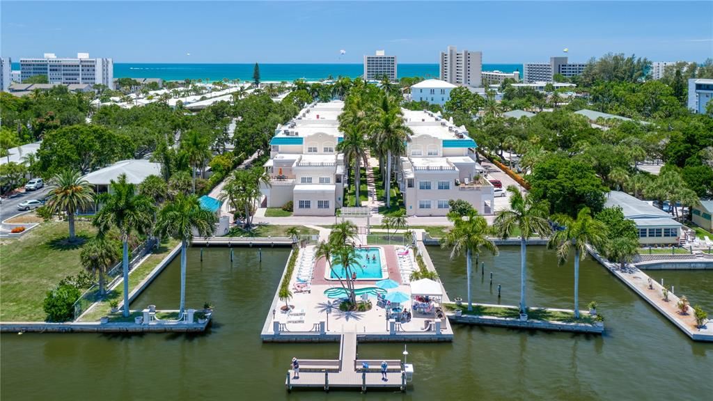 For Rent: $10,500 (2 beds, 2 baths, 1270 Square Feet)