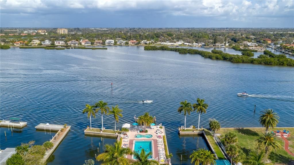 For Rent: $10,500 (2 beds, 2 baths, 1270 Square Feet)