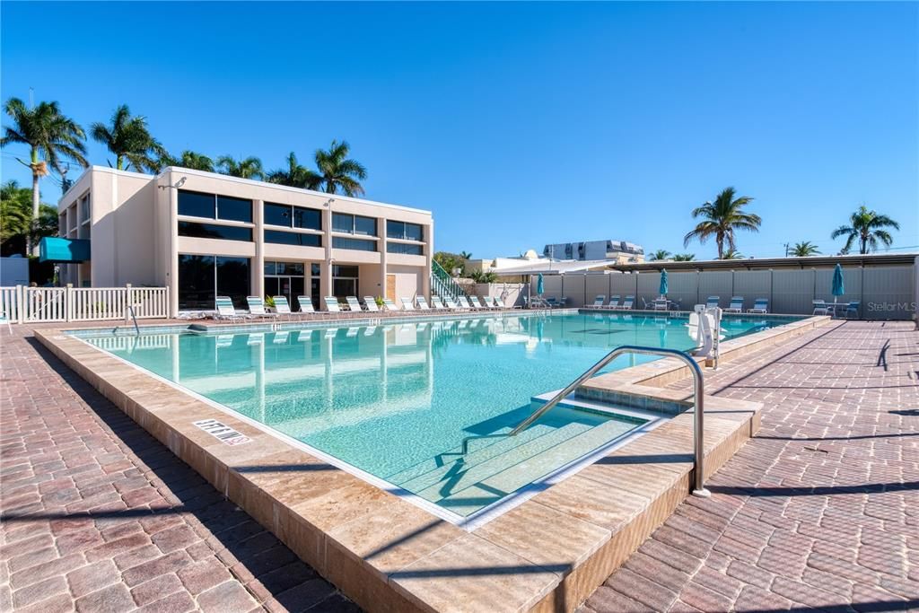 For Rent: $10,500 (2 beds, 2 baths, 1270 Square Feet)