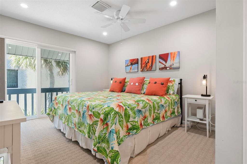 For Sale: $585,000 (3 beds, 2 baths, 1408 Square Feet)