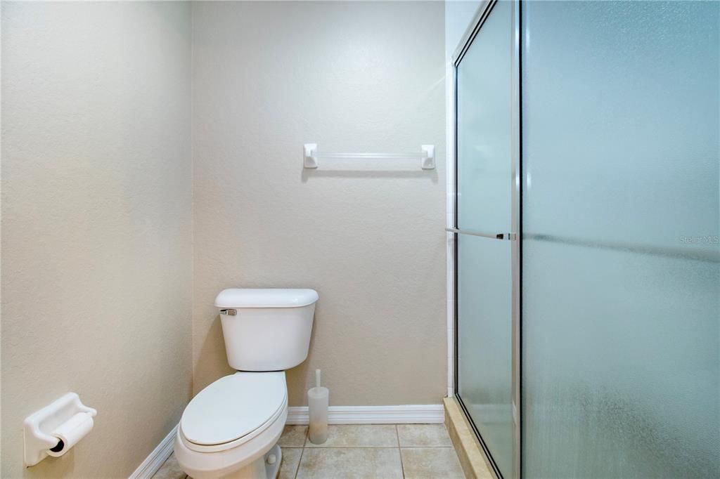 Active With Contract: $259,900 (2 beds, 2 baths, 1352 Square Feet)