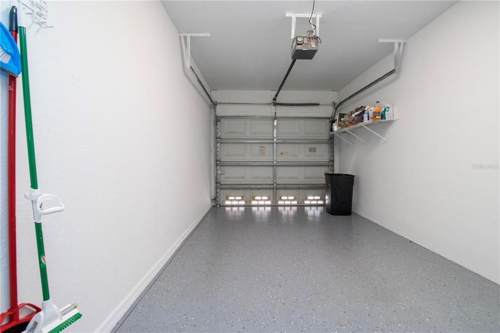 Active With Contract: $259,900 (2 beds, 2 baths, 1352 Square Feet)