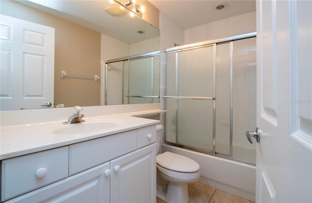 Active With Contract: $259,900 (2 beds, 2 baths, 1352 Square Feet)