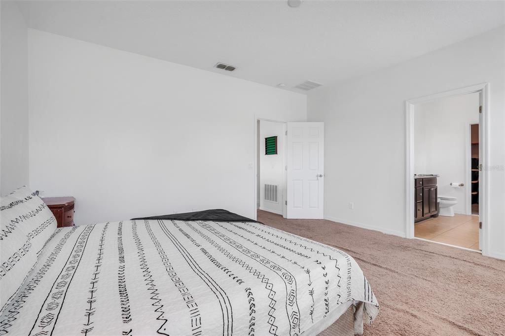 Active With Contract: $395,000 (3 beds, 2 baths, 2070 Square Feet)