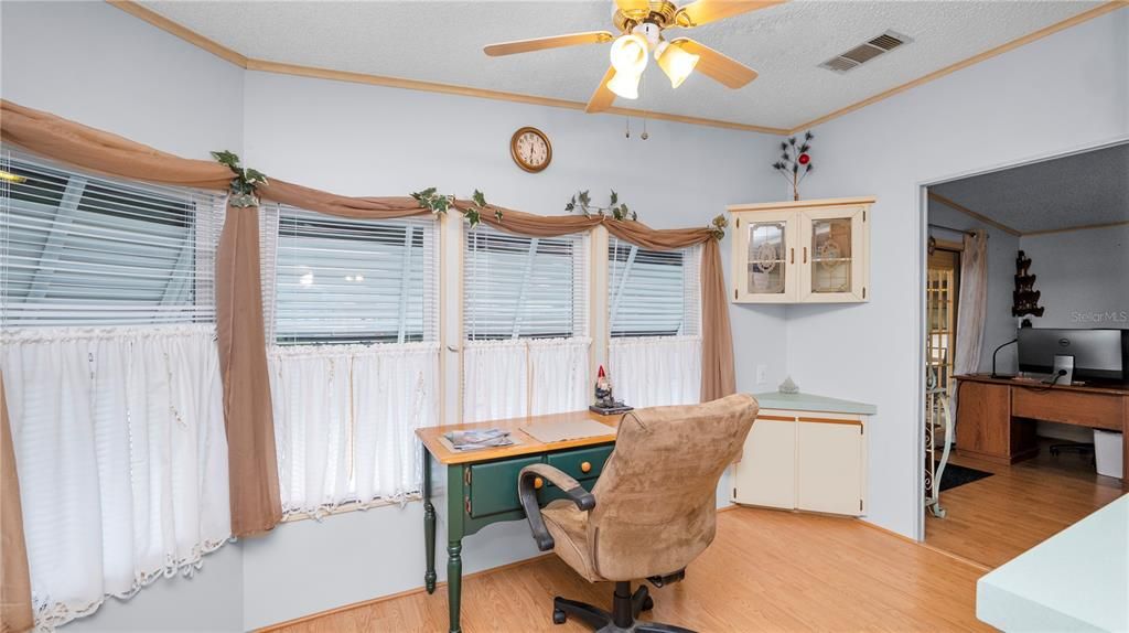 На продажу: $195,000 (2 спален, 2 ванн, 1404 Квадратных фут)