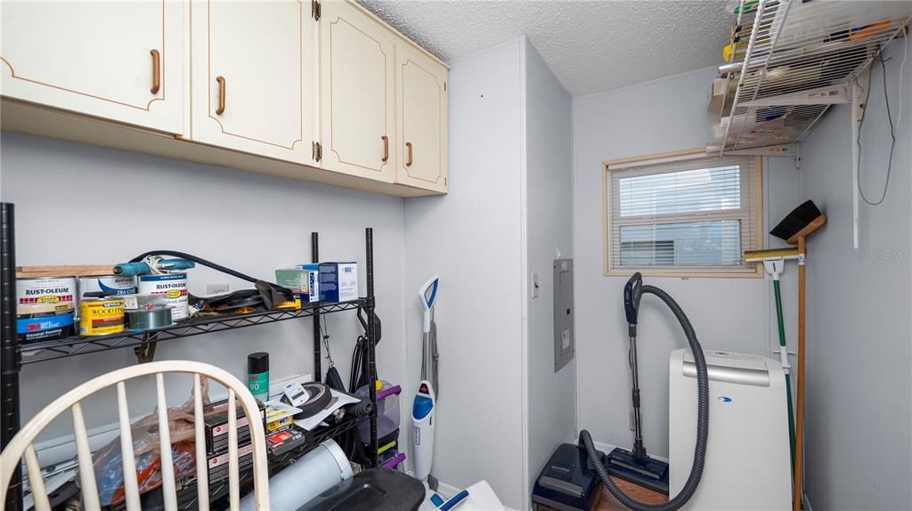 На продажу: $195,000 (2 спален, 2 ванн, 1404 Квадратных фут)