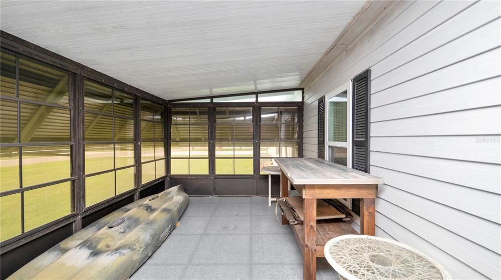 На продажу: $195,000 (2 спален, 2 ванн, 1404 Квадратных фут)