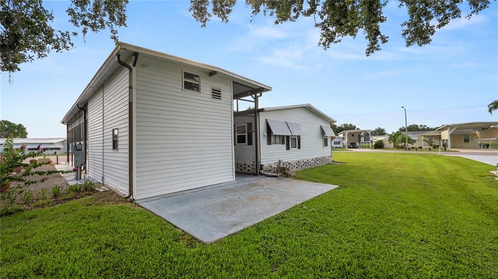 На продажу: $195,000 (2 спален, 2 ванн, 1404 Квадратных фут)