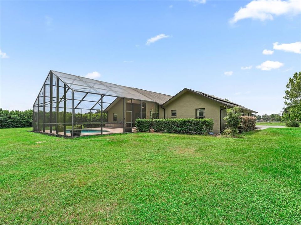 En Venta: $700,000 (3 camas, 2 baños, 1735 Pies cuadrados)