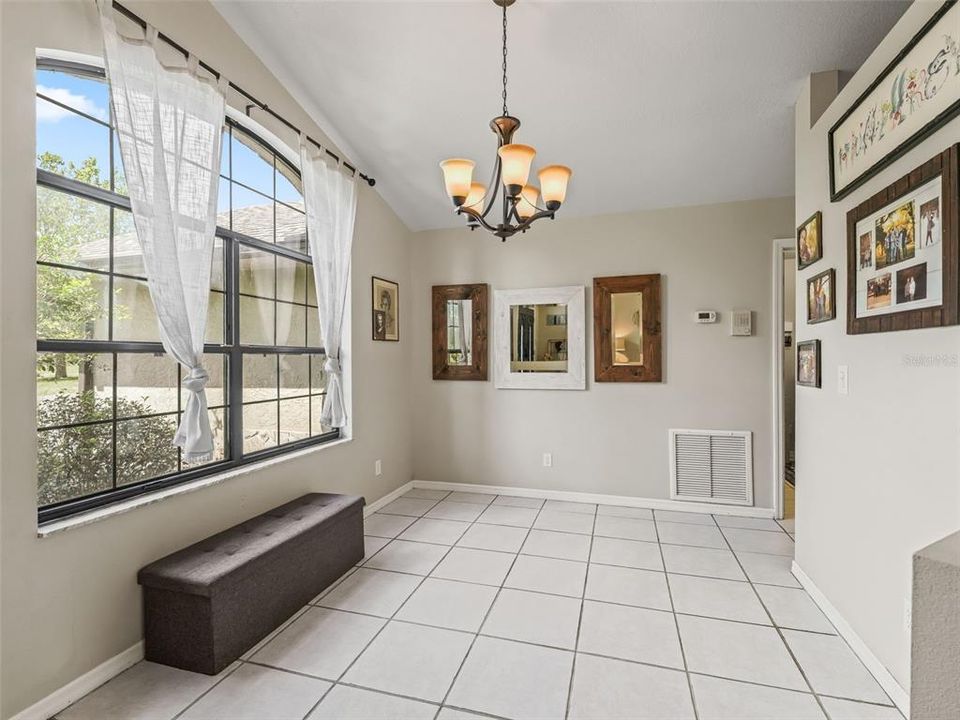 En Venta: $700,000 (3 camas, 2 baños, 1735 Pies cuadrados)