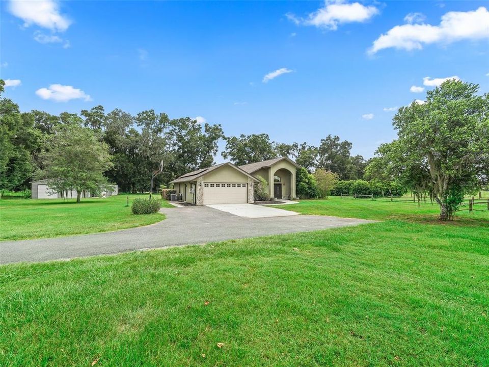 En Venta: $700,000 (3 camas, 2 baños, 1735 Pies cuadrados)