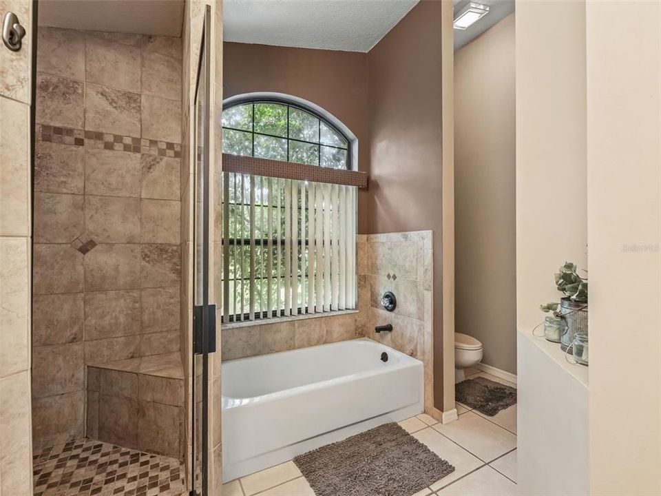 En Venta: $700,000 (3 camas, 2 baños, 1735 Pies cuadrados)