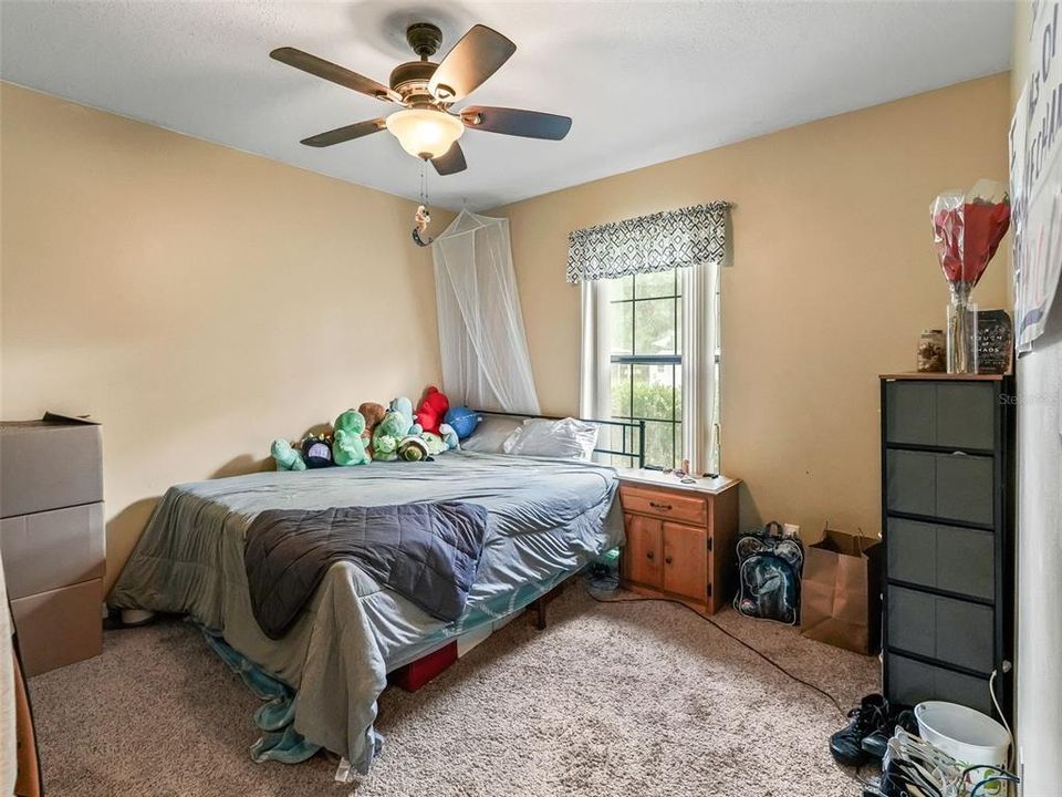 En Venta: $700,000 (3 camas, 2 baños, 1735 Pies cuadrados)