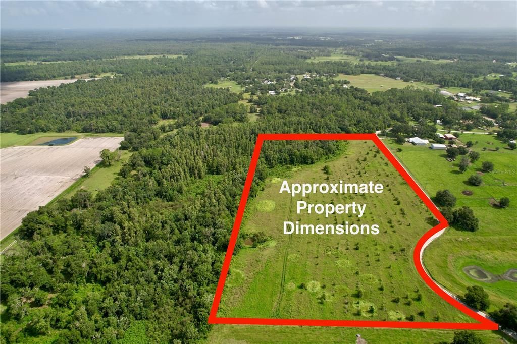 На продажу: $1,250,000 (18.81 acres)