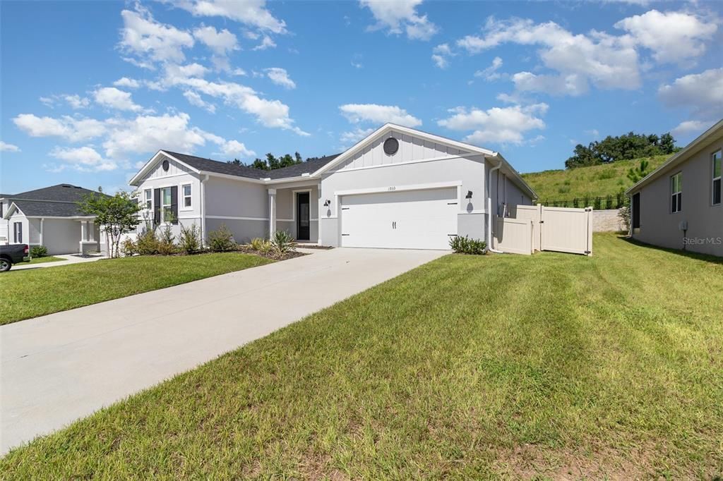 Active With Contract: $440,000 (3 beds, 2 baths, 2191 Square Feet)