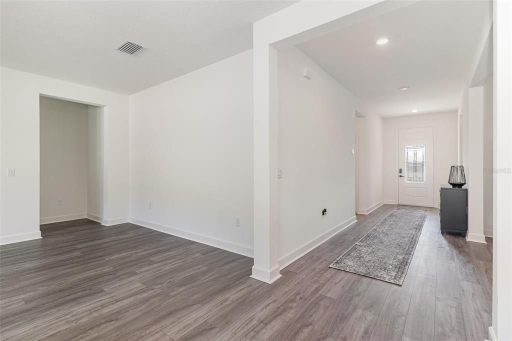 Active With Contract: $440,000 (3 beds, 2 baths, 2191 Square Feet)