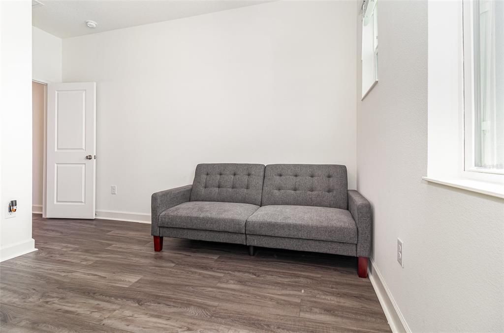 Active With Contract: $440,000 (3 beds, 2 baths, 2191 Square Feet)