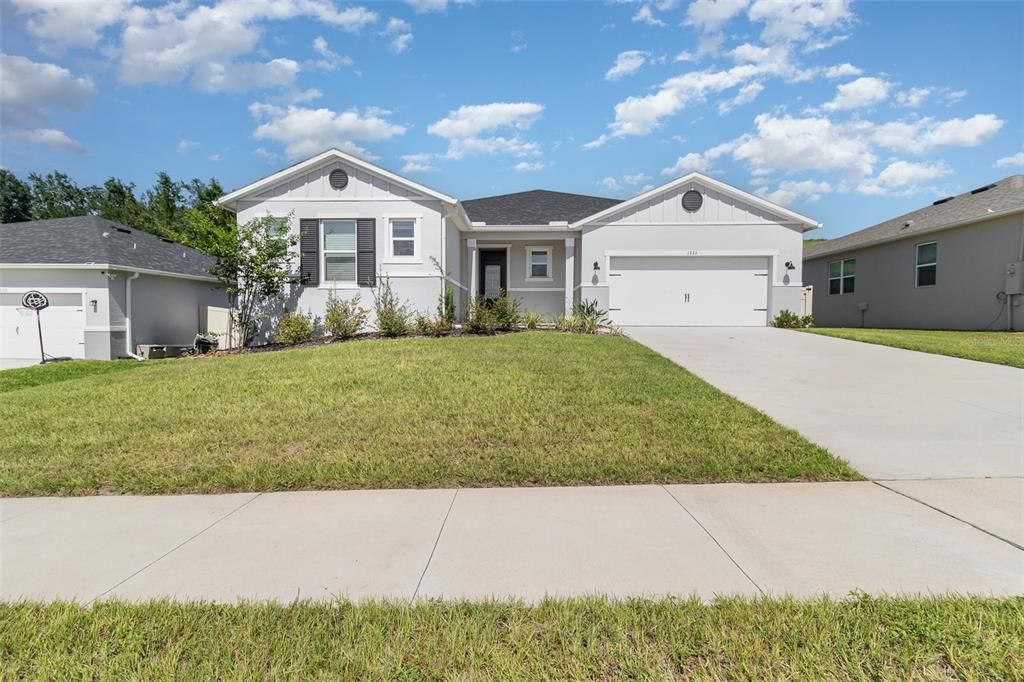 Active With Contract: $440,000 (3 beds, 2 baths, 2191 Square Feet)
