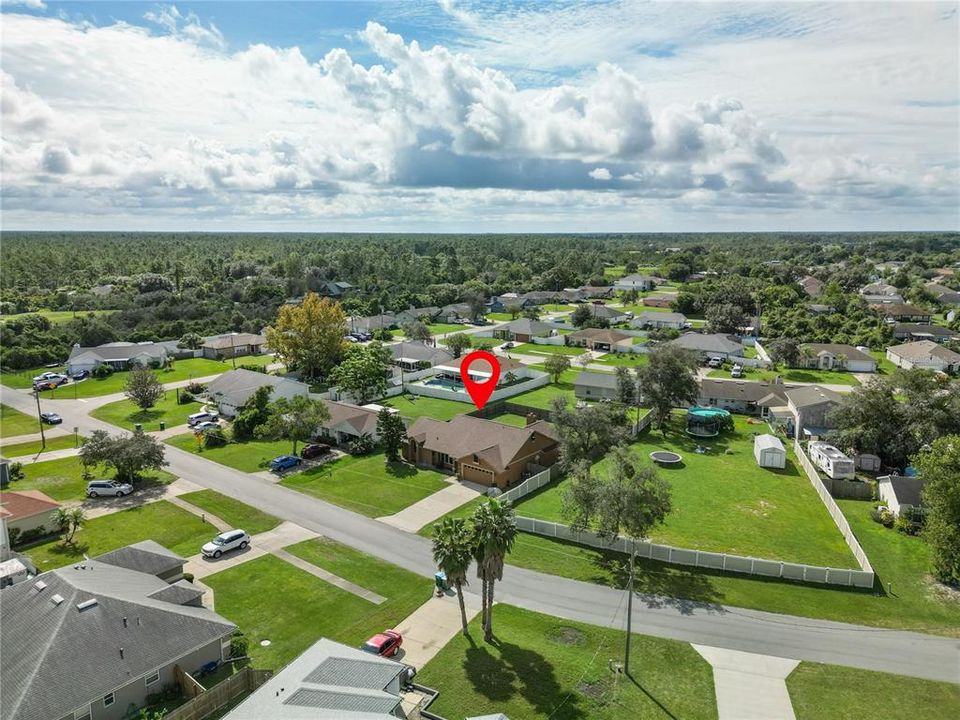 合同活跃: $328,000 (3 贝兹, 2 浴室, 1726 平方英尺)