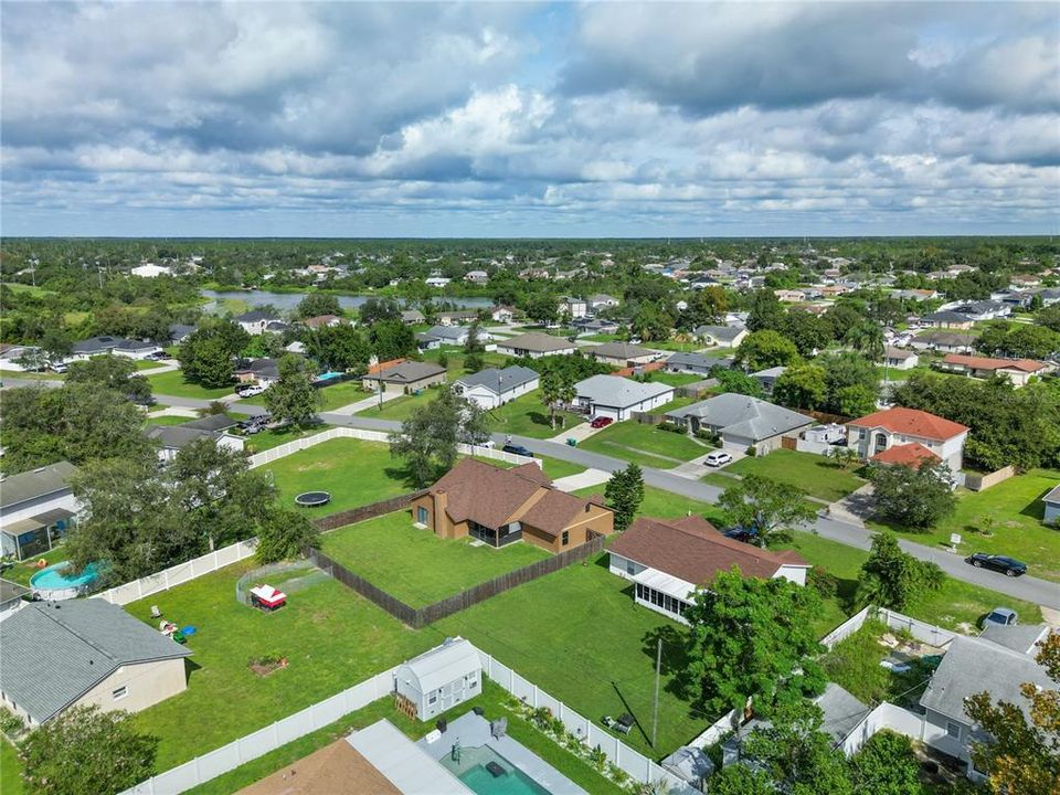 合同活跃: $328,000 (3 贝兹, 2 浴室, 1726 平方英尺)