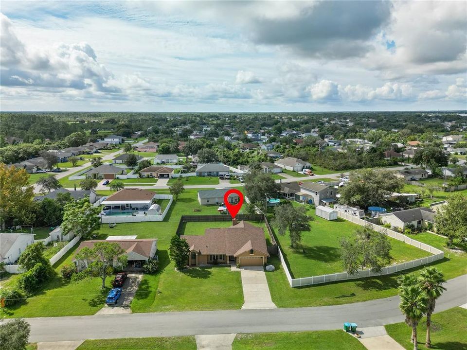 合同活跃: $328,000 (3 贝兹, 2 浴室, 1726 平方英尺)