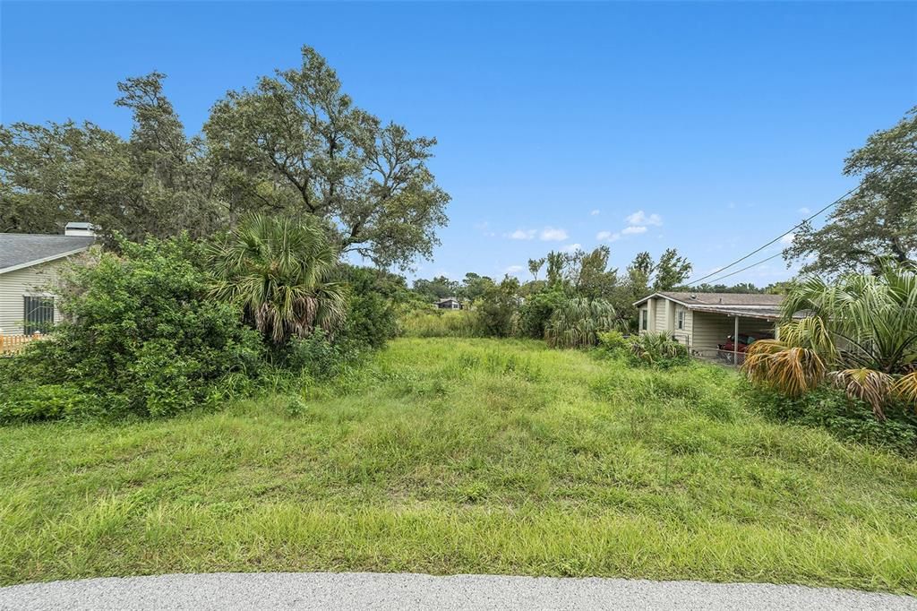 На продажу: $35,000 (0.15 acres)