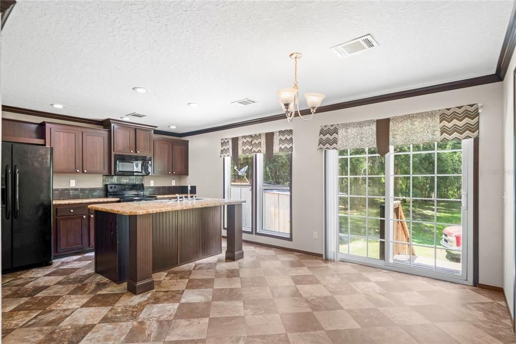 待售: $280,000 (3 贝兹, 2 浴室, 1512 平方英尺)