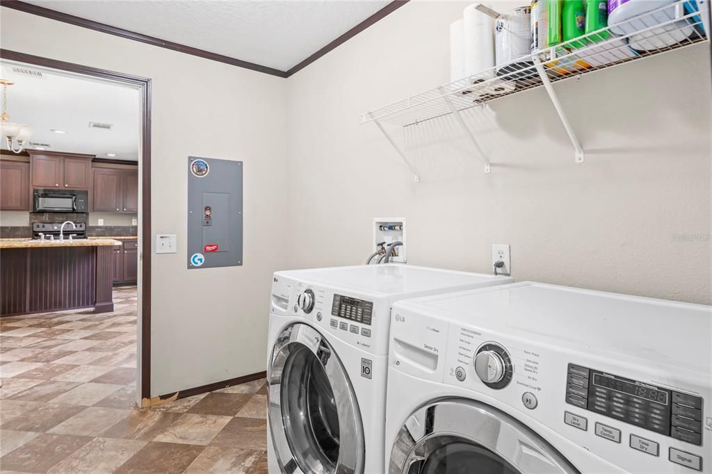 待售: $280,000 (3 贝兹, 2 浴室, 1512 平方英尺)