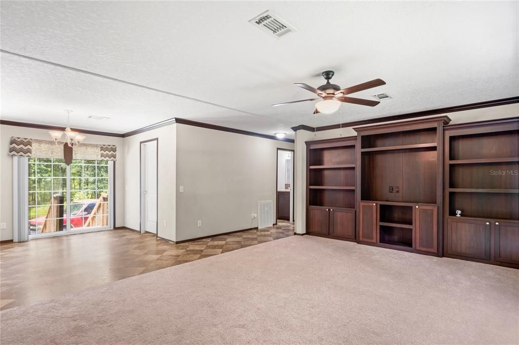 待售: $280,000 (3 贝兹, 2 浴室, 1512 平方英尺)