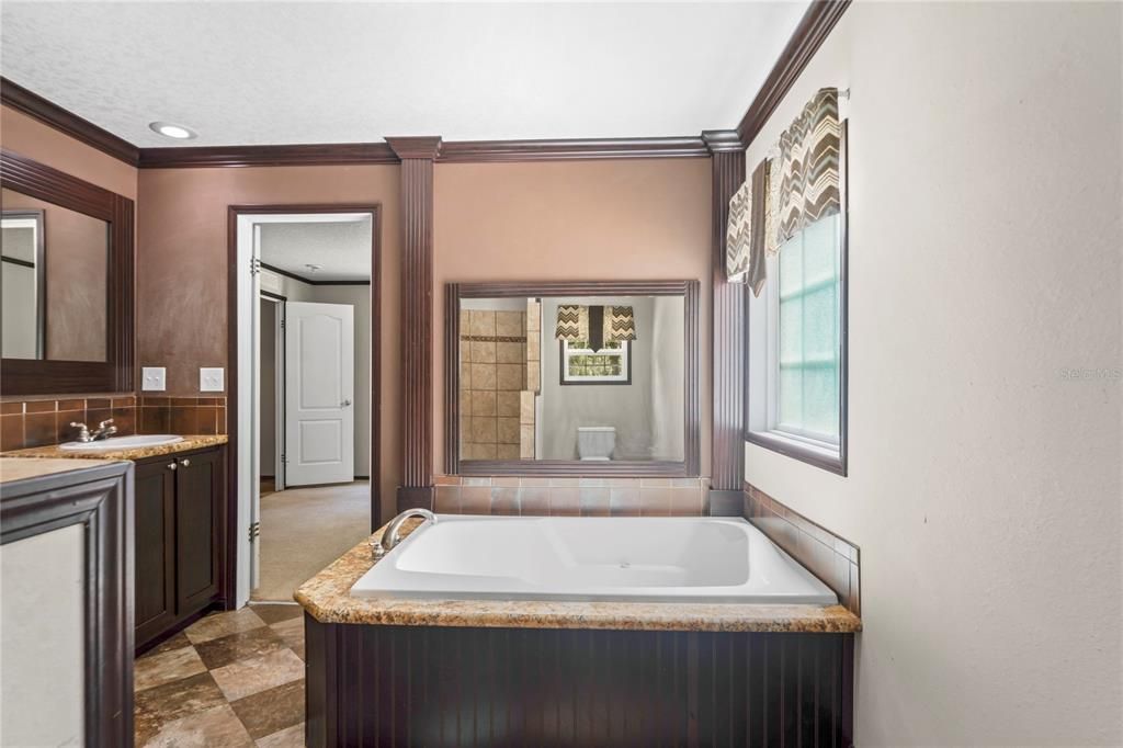 待售: $280,000 (3 贝兹, 2 浴室, 1512 平方英尺)