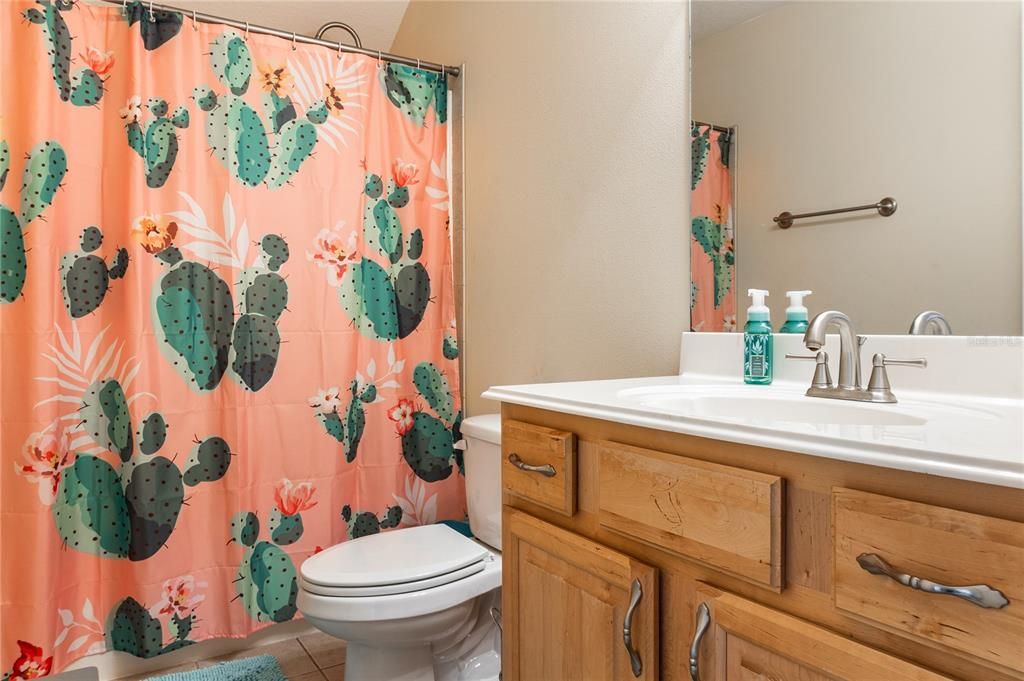 For Sale: $375,000 (3 beds, 2 baths, 2016 Square Feet)