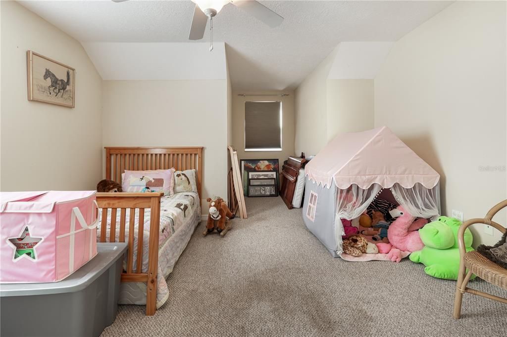 For Sale: $375,000 (3 beds, 2 baths, 2016 Square Feet)