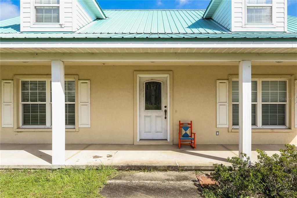 For Sale: $375,000 (3 beds, 2 baths, 2016 Square Feet)