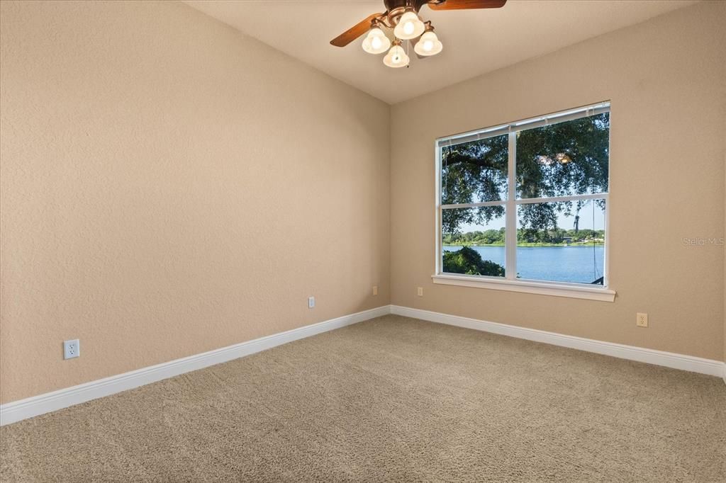 Под контрактом: $990,000 (5 спален, 4 ванн, 3811 Квадратных фут)