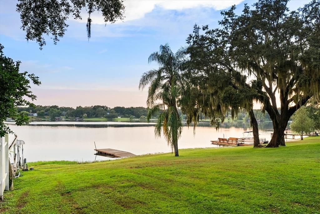 Под контрактом: $990,000 (5 спален, 4 ванн, 3811 Квадратных фут)