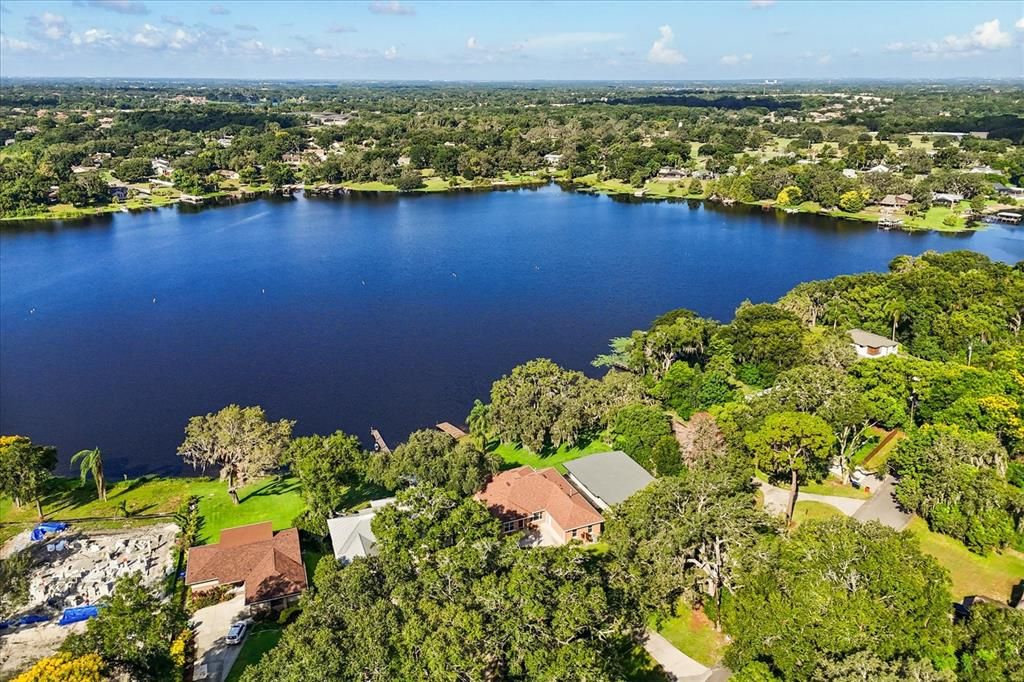 Под контрактом: $990,000 (5 спален, 4 ванн, 3811 Квадратных фут)