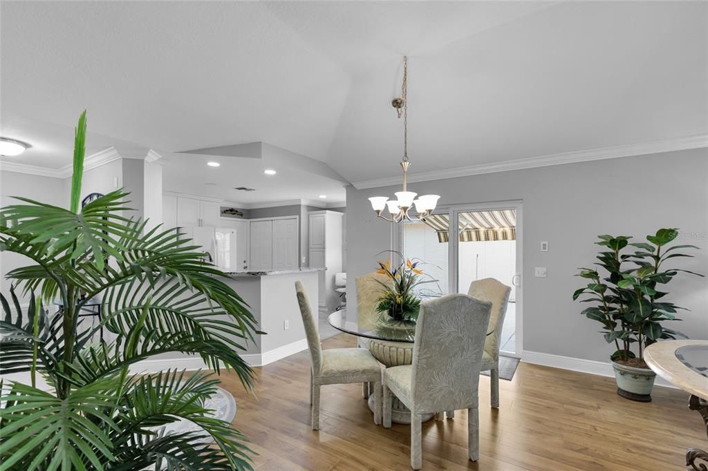 Active With Contract: $399,000 (2 beds, 2 baths, 1255 Square Feet)