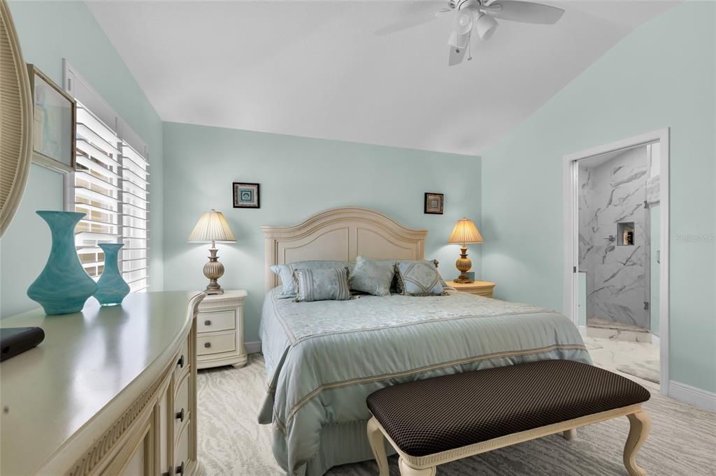 Active With Contract: $399,000 (2 beds, 2 baths, 1255 Square Feet)