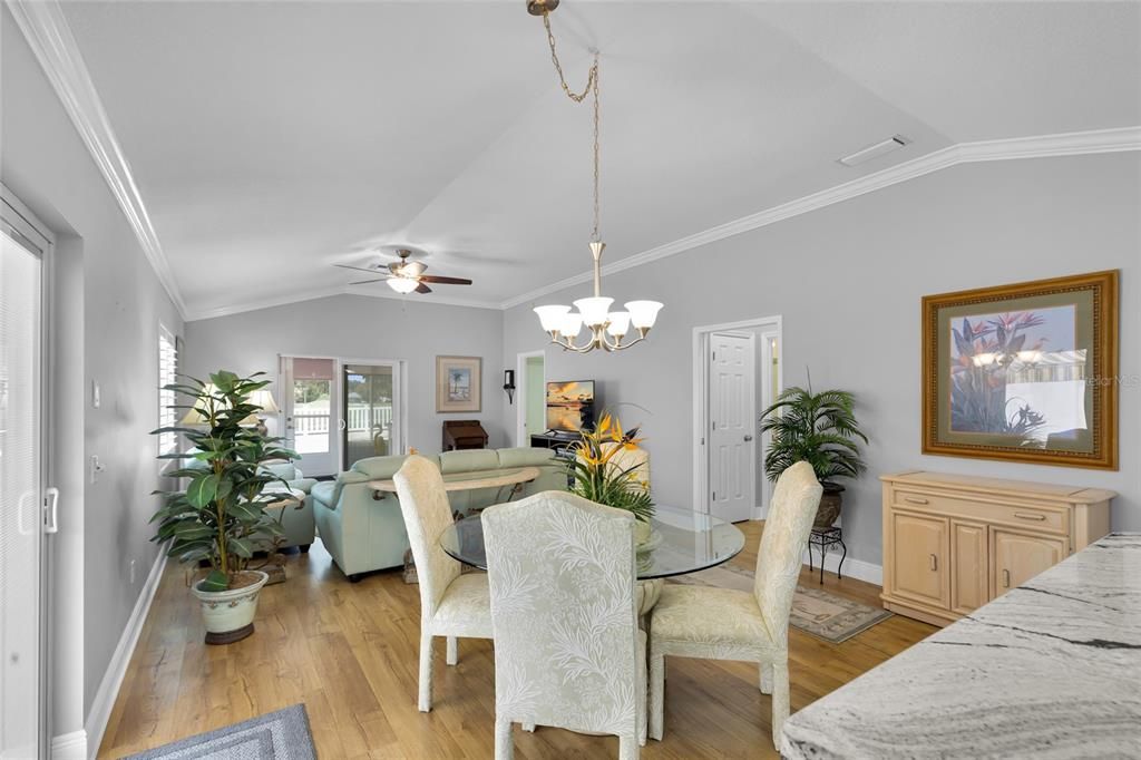 Active With Contract: $399,000 (2 beds, 2 baths, 1255 Square Feet)