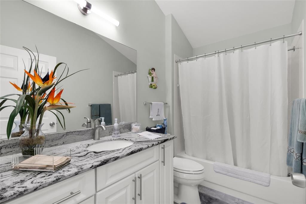 Active With Contract: $399,000 (2 beds, 2 baths, 1255 Square Feet)