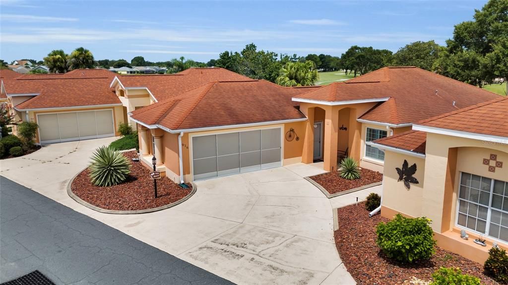 Active With Contract: $399,000 (2 beds, 2 baths, 1255 Square Feet)