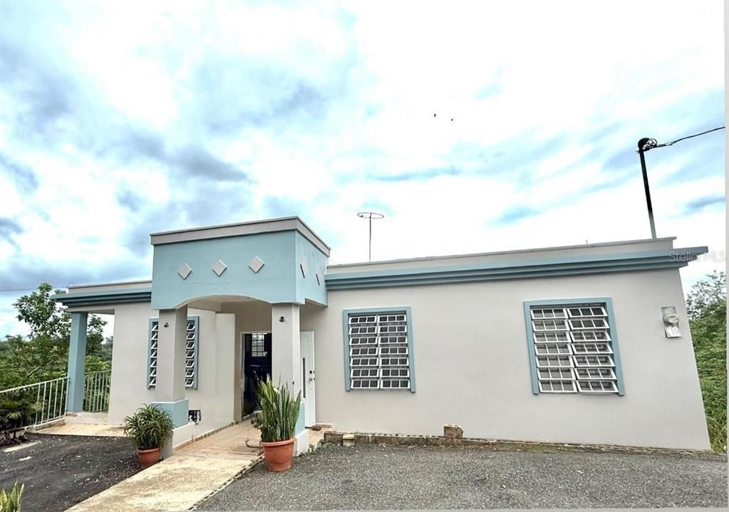 Recently Sold: $155,000 (3 beds, 2 baths, 527 Square Feet)