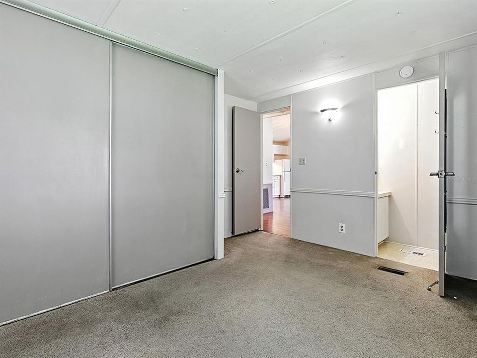 Activo con contrato: $120,000 (2 camas, 1 baños, 768 Pies cuadrados)