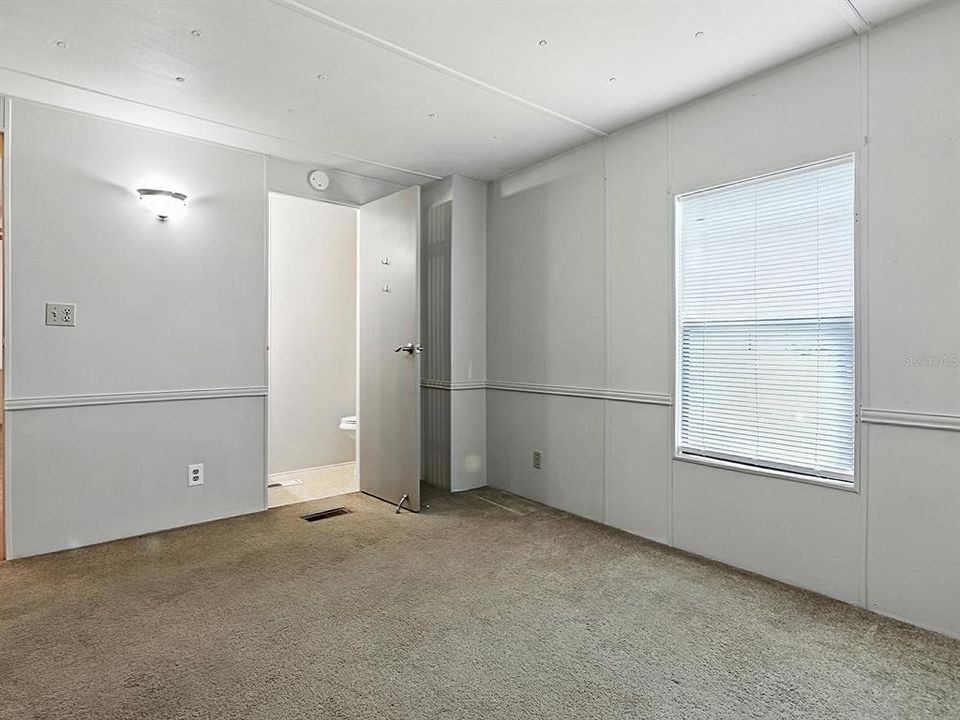 Activo con contrato: $120,000 (2 camas, 1 baños, 768 Pies cuadrados)